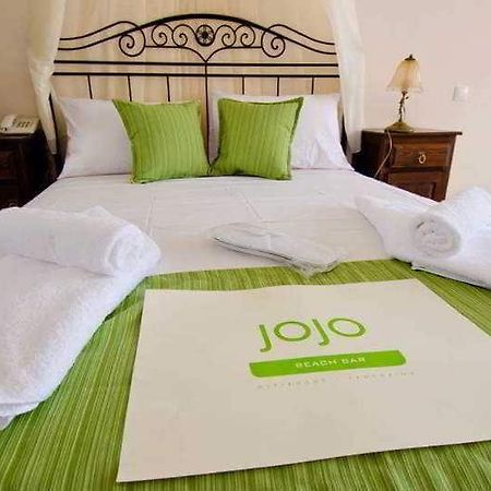 Jojo Beach Hotel & Bar Agios Georgios (Santorini) Exterior photo